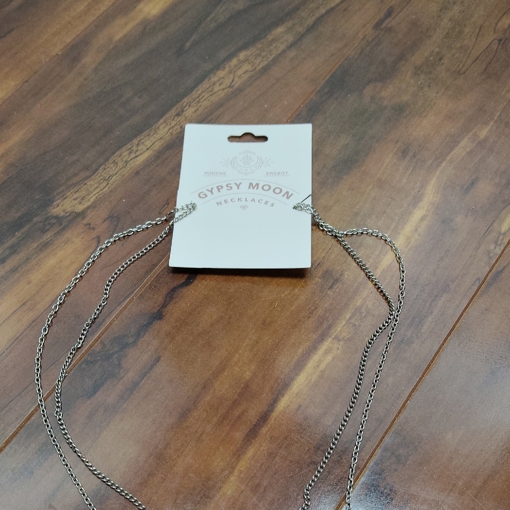 Silver Necklace Set - Picture 5 of 5